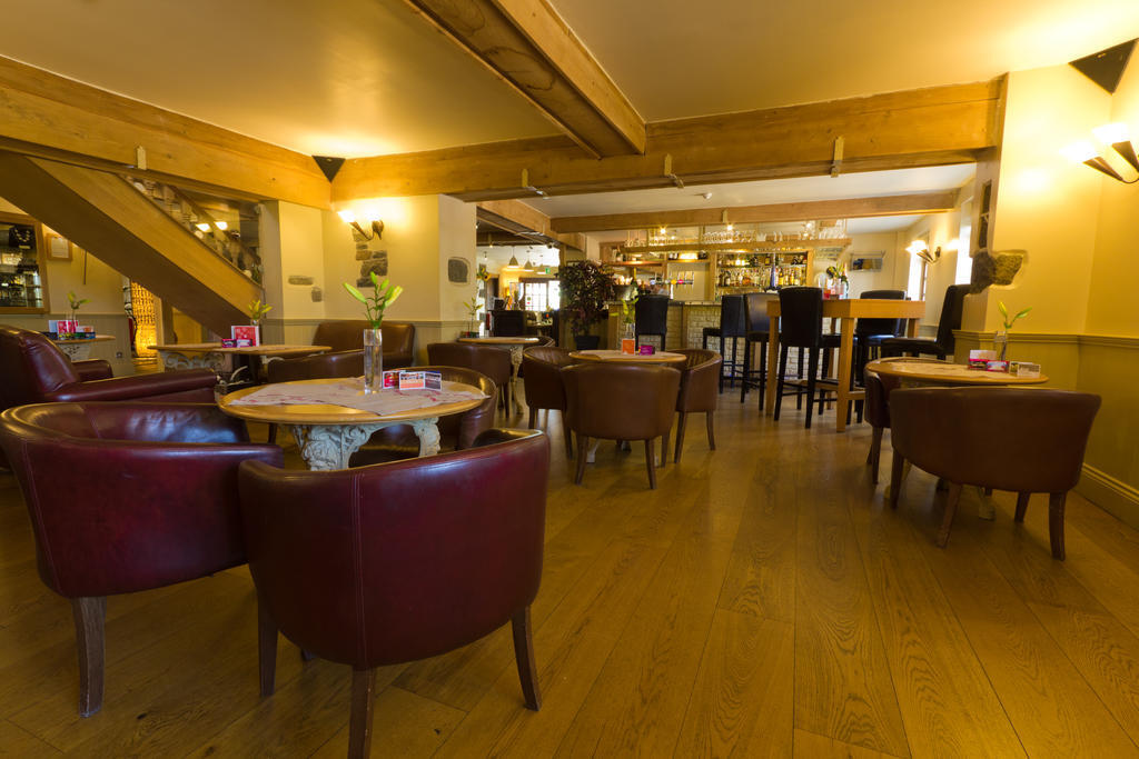 The Farmhouse Hotel And Restaurant Saint Saviour Bekvämligheter bild